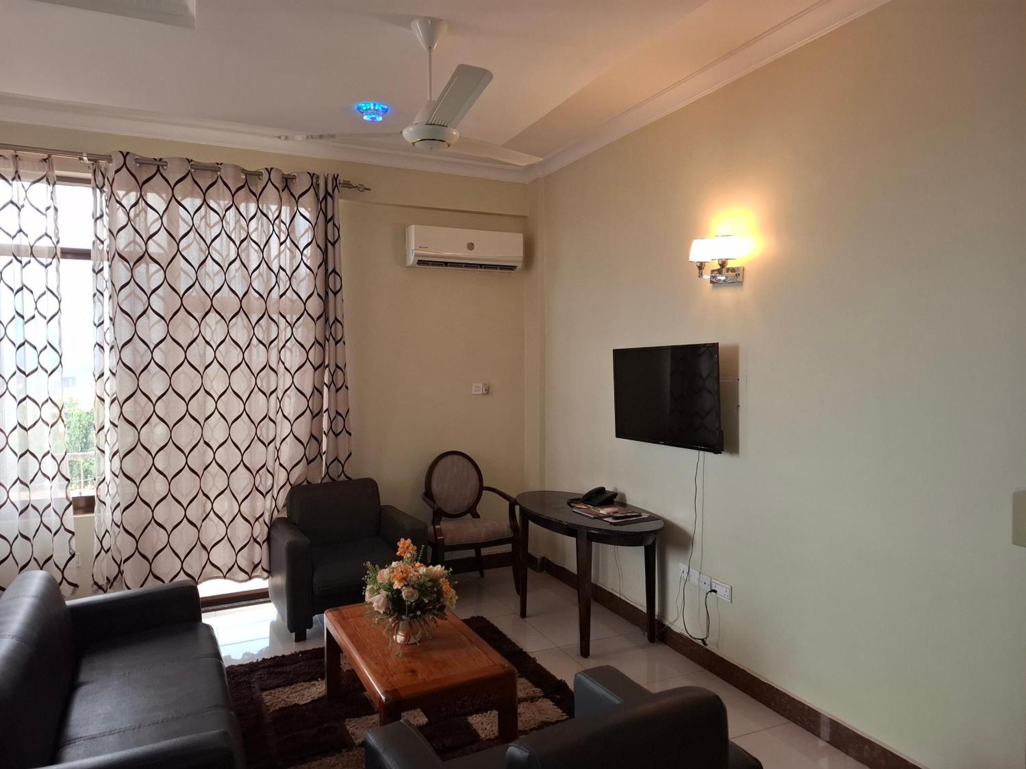 Flomi Hotel Morogoro Екстер'єр фото