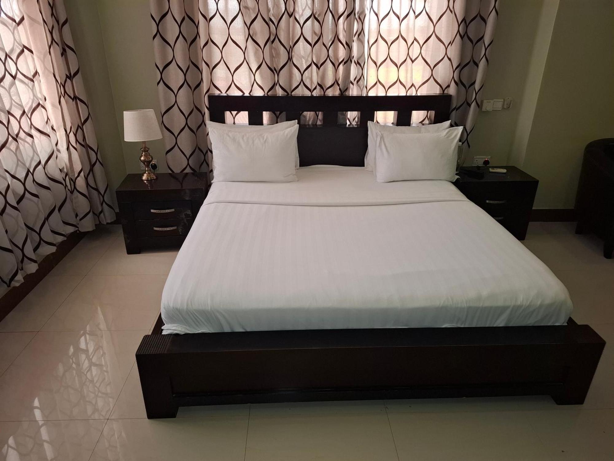 Flomi Hotel Morogoro Екстер'єр фото